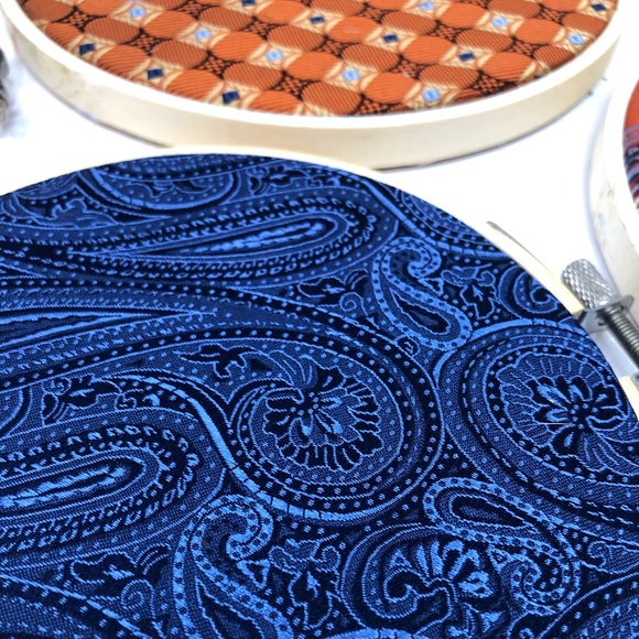 Necktie wall hanging set, orange and navy blue - Picture 3 of 8